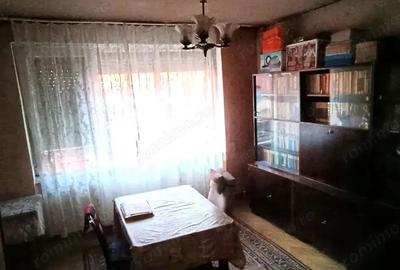 2 cam CENTRALA PROPRIE Boxa etaj intermediar zona Ultracentrala-Piata Victoriei - 2