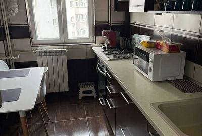 Apartament cu 2 camere decomandat, mobilat în Titulescu - 7