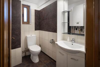 Spațiu comercial, de 42 mp, în Central - 3