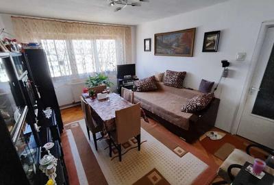 Apartament cu 4 camere semidecomandat, mobilat în Dacia - 1