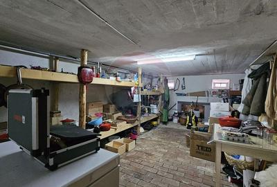 Casă cu 6 camere cu Teren 10331 Mp în Sohodol - 30