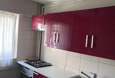 Apartament cu 3 camere semidecomandat, mobilat în Apărătorii Patriei - 5