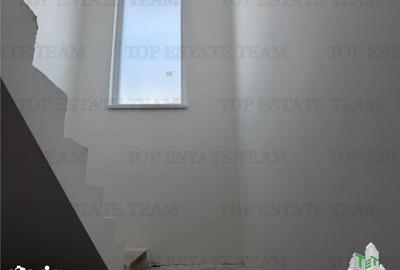 Casă cu 4 camere cu Teren 627 Mp în Corbeanca - 2