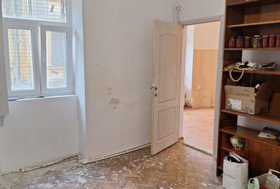 Apartament cu 4 camere decomandat în Calea Victoriei - 6