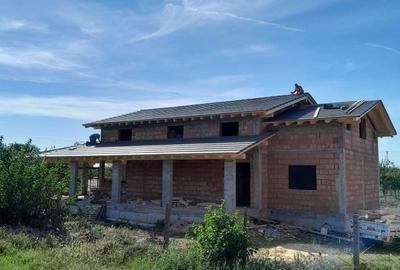 Casă cu 4 camere în Cuvin - 7