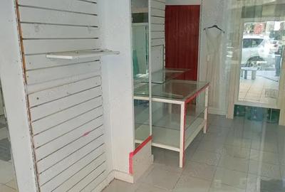 Spațiu comercial, de 30 mp, în Moșilor