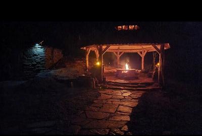 Casă cu 3 camere cu Teren 10000 Mp în Feldru - 1