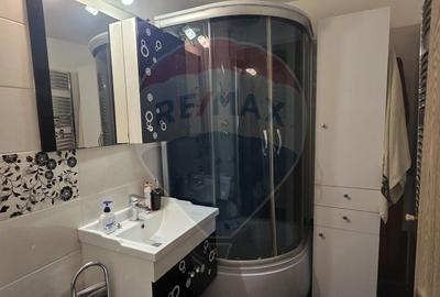 Apartament cu 3 camere, mobilat în Micro 6 - 4