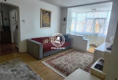 Apartament cu 2 camere semidecomandat, mobilat în Podul de Piatră - 3