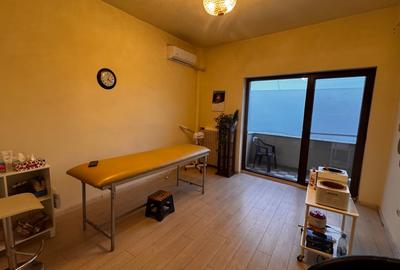 Apartament mare, luminos, 50 metri de metrou. - 11