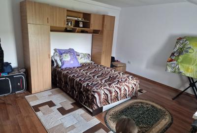 Casă cu 4 camere în Central - 3