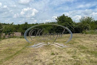 Teren intravilan generos cu utilitati si front larg in Jucu - 5