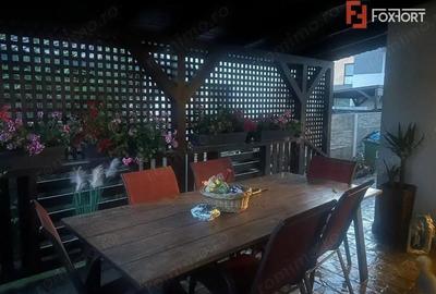 Casă cu 4 camere cu Canalizare în Săcălaz