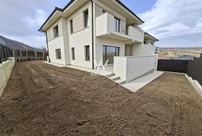 Casă individuală cu priveliște spectaculoasă catre Cisnădioara - 3