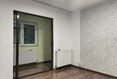 Vând apartament 55 mp-parter, cu balcon Vând apartament 55 mp-parter, cu balcon - 2