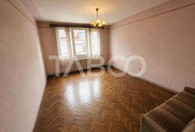 Apartament cu 4 camere decomandat în Piața Cluj - 3