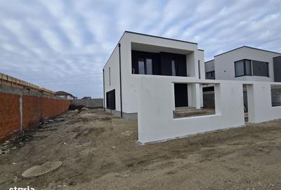 Casă cu 4 camere în Sânmartin - 8