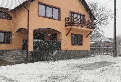 Casă cu 4 camere în Crăcăoani - 8