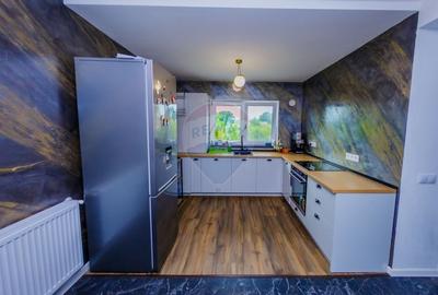 Apartament de vanzare cu compartimentare UNICA la 5 min de oras - 2