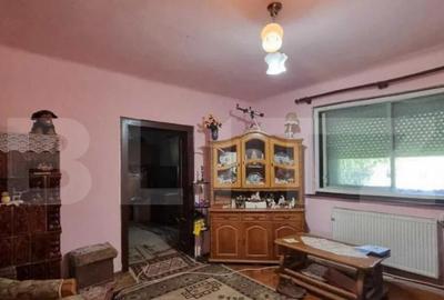 Casa de vanzare aproape de Drumul Careiului