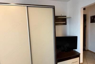 Garsonieră semidecomandată în Titan