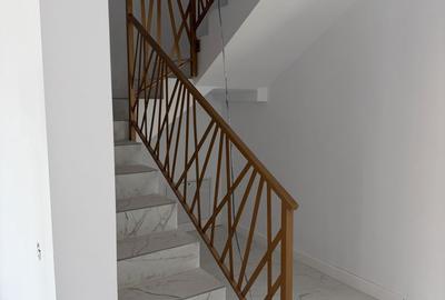 Casă cu 4 camere în Păulești - 2