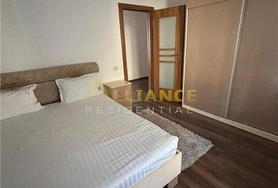 Apartament cu 3 camere semidecomandat în Central - 3