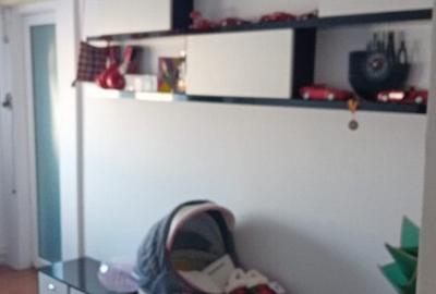 Apartament cu 3 camere semidecomandat în Micro 13 - 1