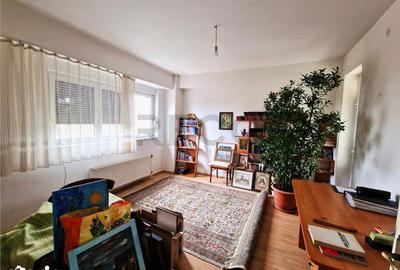 Apartament cu 4 camere decomandat în Bâlc - 1