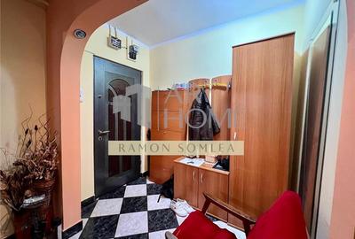 Apartament cu 4 camere decomandat, mobilat în 9 Mai - 11