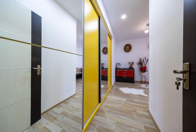 Apartament cu 3 camere decomandat, mobilat în Tractorul - 13