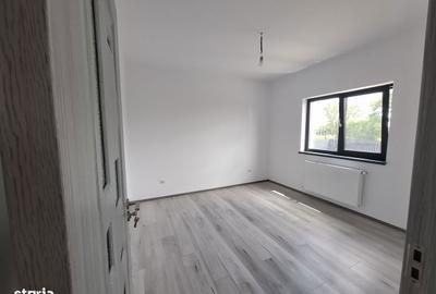 Casă cu 4 camere cu Teren 380 Mp în Hemeiuș - 5