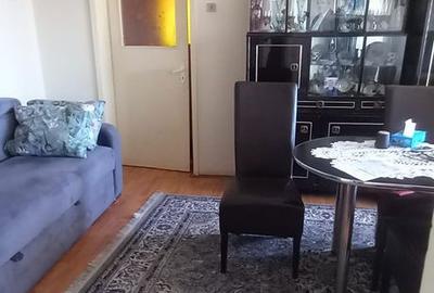 Apartament cu 3 camere în Central - 1