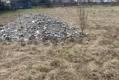 Spațiu comercial, în Roșu - 5