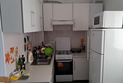 Inchiriez apartament pe 2 nivele, Central, Tg, Mures - 4