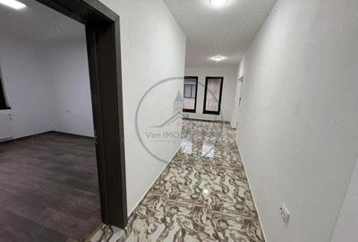 Casă cu 3 camere cu Teren 700 Mp în Central