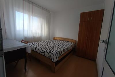 Apartament cu 3 camere decomandat în Dacia - 1