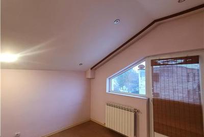 Casă individuală cu 6 camere cu Teren 186 Mp în Vest - 12