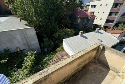 Duplex cu 7 camere cu Canalizare în Dorobanți - 11