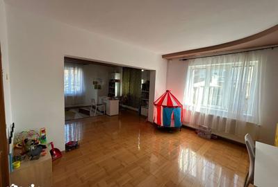 Casă cu Teren 1000 Mp în Central - 18