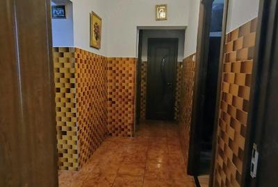 Apartament cu 3 camere decomandat în Drumul Taberei - 3