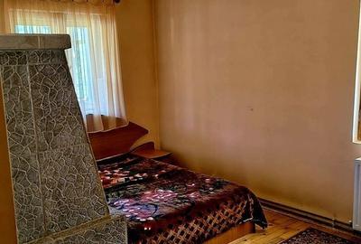 Casă cu 4 camere cu Teren 1000 Mp în Tractorul - 14