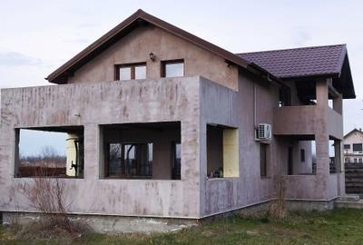 Casă cu 3 camere în Bradu - 1