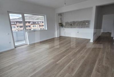 Apartament cu 3 camere semidecomandat în Baciu