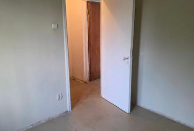 Apartament cu 3 camere semidecomandat în Lacul Tei - 12