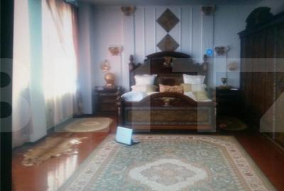 Casă cu 5 camere cu Teren 2600 Mp în Central - 3