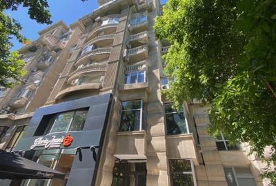 REA1024433 B-dul Unirii - 3 camere - vedere bulevard - 13