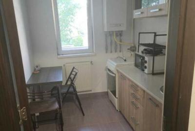 Garsonieră decomandată, mobilată în Central