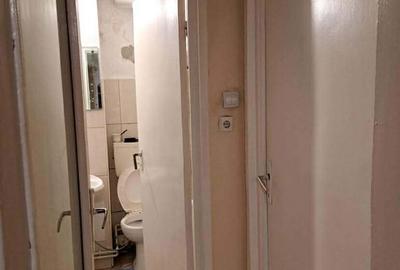 Apartament cu 3 camere decomandat în Micro 15 - 2