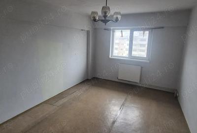 Apartament cu 3 camere decomandat în Central - 3